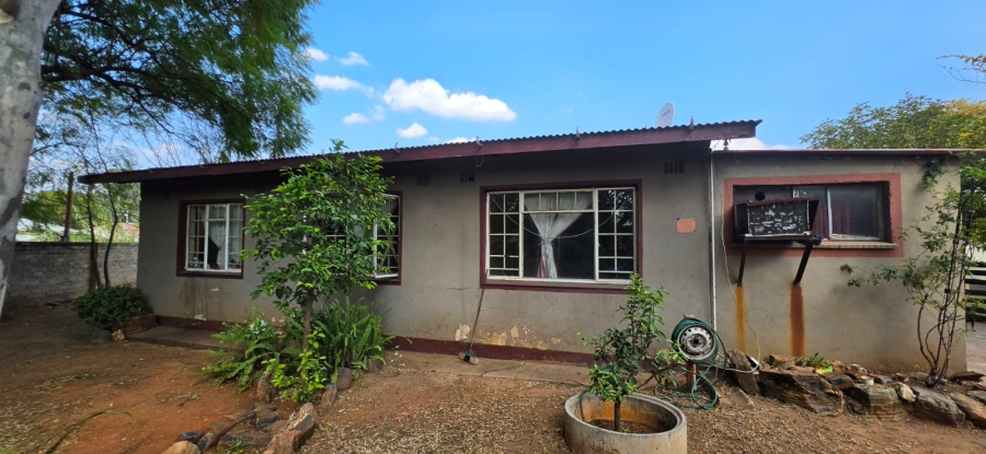 3 Bedroom Property for Sale in Oos Einde North West